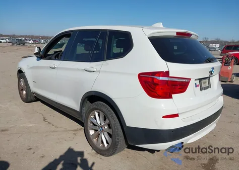 2014 BMW X3 xDrive28I z USA, uszkodzony, nr VIN 5UXWX9C55E0D13653